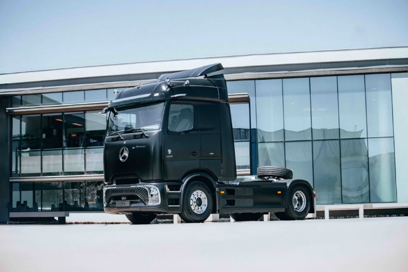 Mercedes eActros 600: Erster E-Lkw in Chile ausgeliefert